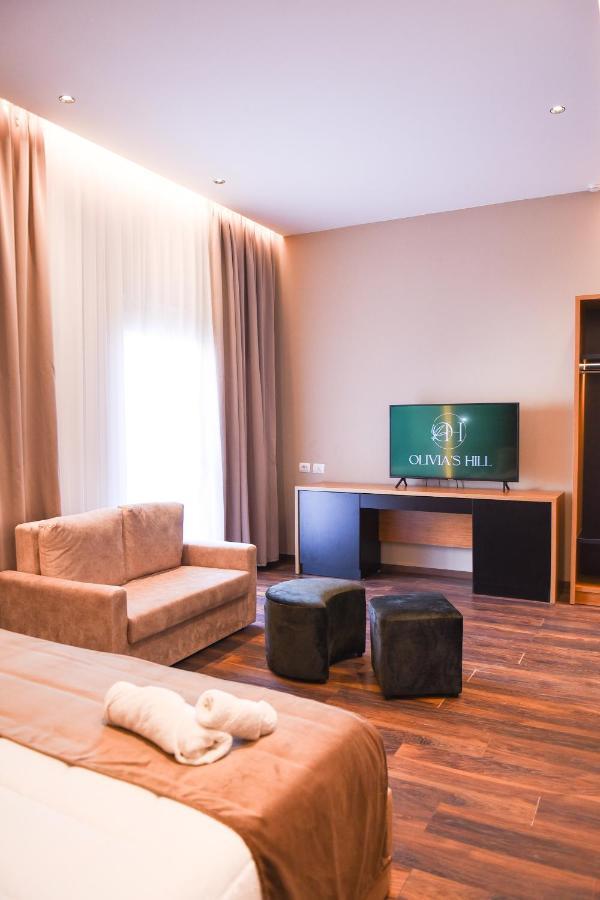 Olivia'S Hill Resort Kryemëdhej 外观 照片