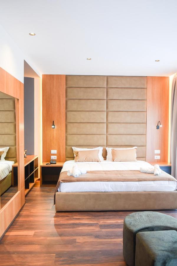 Olivia'S Hill Resort Kryemëdhej 外观 照片