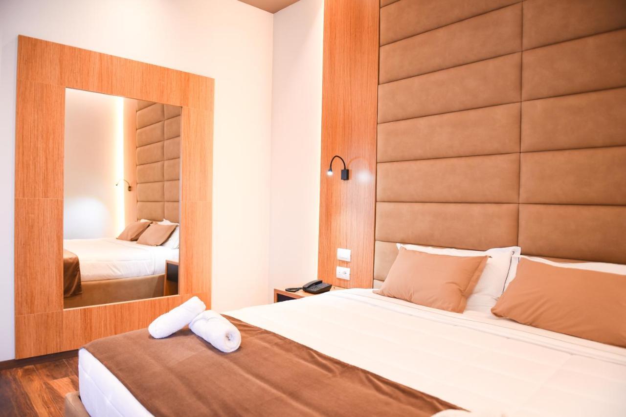 Olivia'S Hill Resort Kryemëdhej 外观 照片