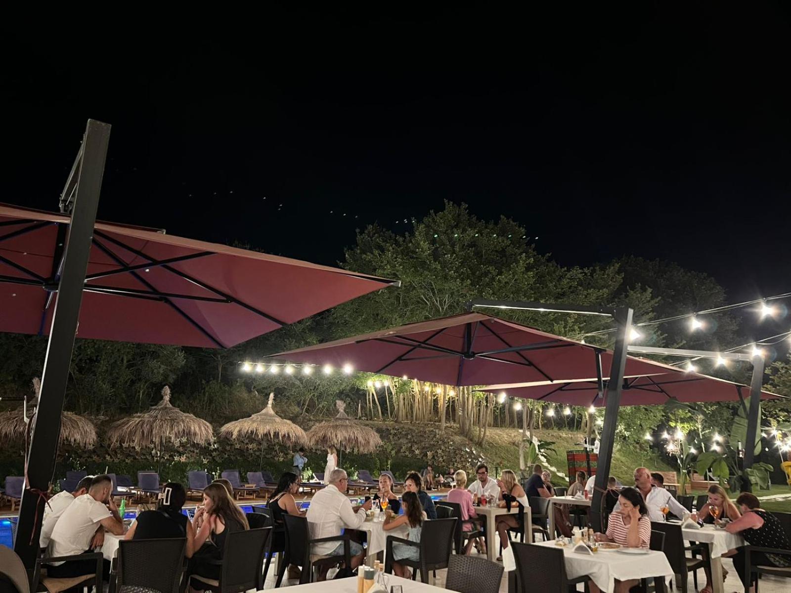 Olivia'S Hill Resort Kryemëdhej 外观 照片